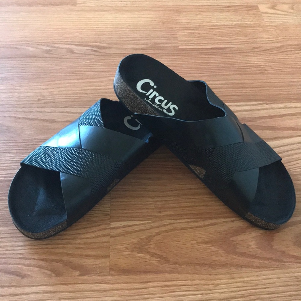 NWOT Black Slides